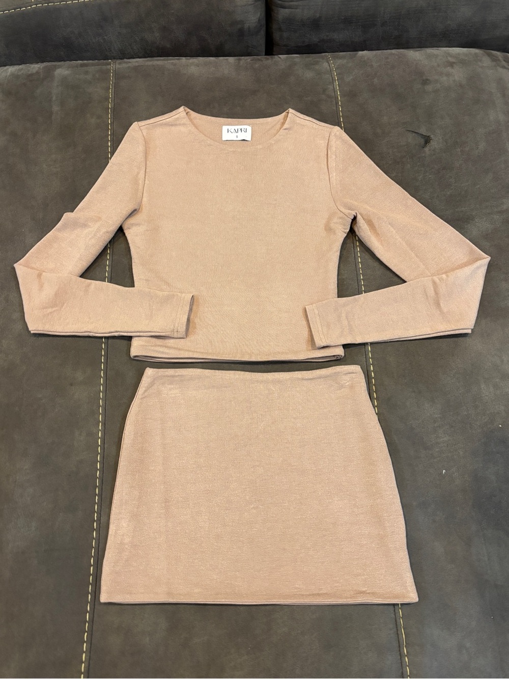 KAPRI Women’s Size S Taupe Knit Long Sleeve Top Mini Skirt 2 Piece Set